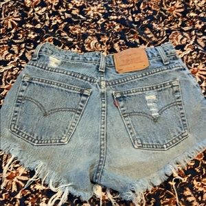 Levi cut off shorts